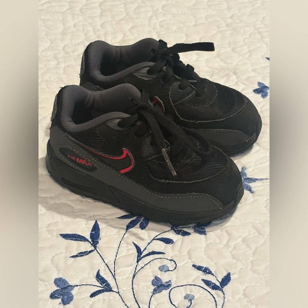 Nike Air Max Size 6 (Baby)